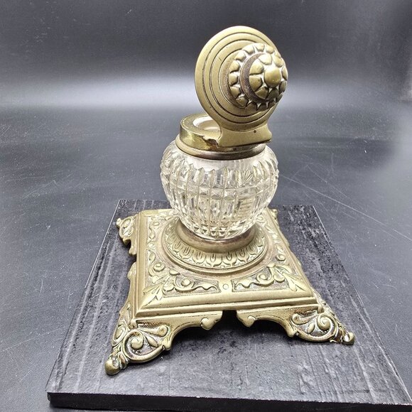 Antique Brass & Glass Ornate Inkwell With Hinged Lid On Decorative Base HS284 - Picture 10 of 10
